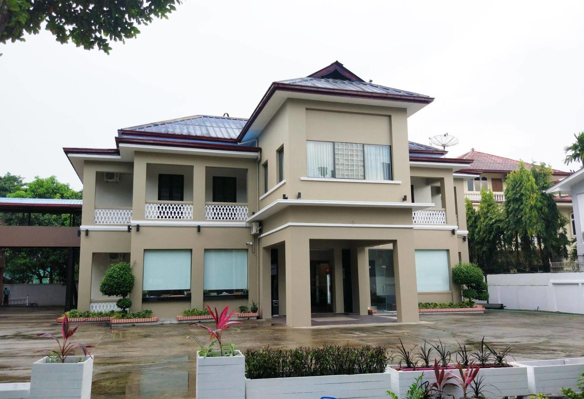 Ruby Garden Hotel Yangon Dış mekan fotoğraf