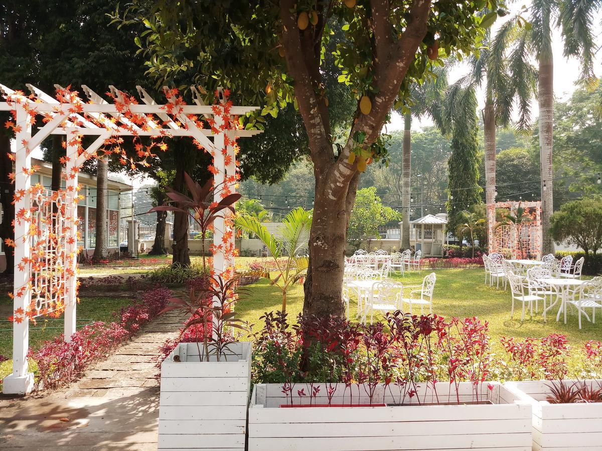 Ruby Garden Hotel Yangon Dış mekan fotoğraf