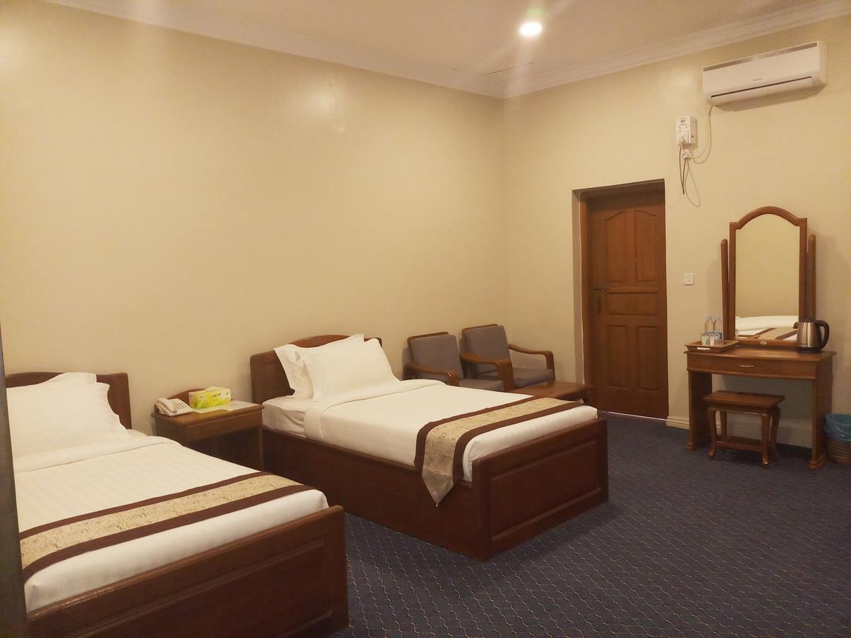 Ruby Garden Hotel Yangon Dış mekan fotoğraf